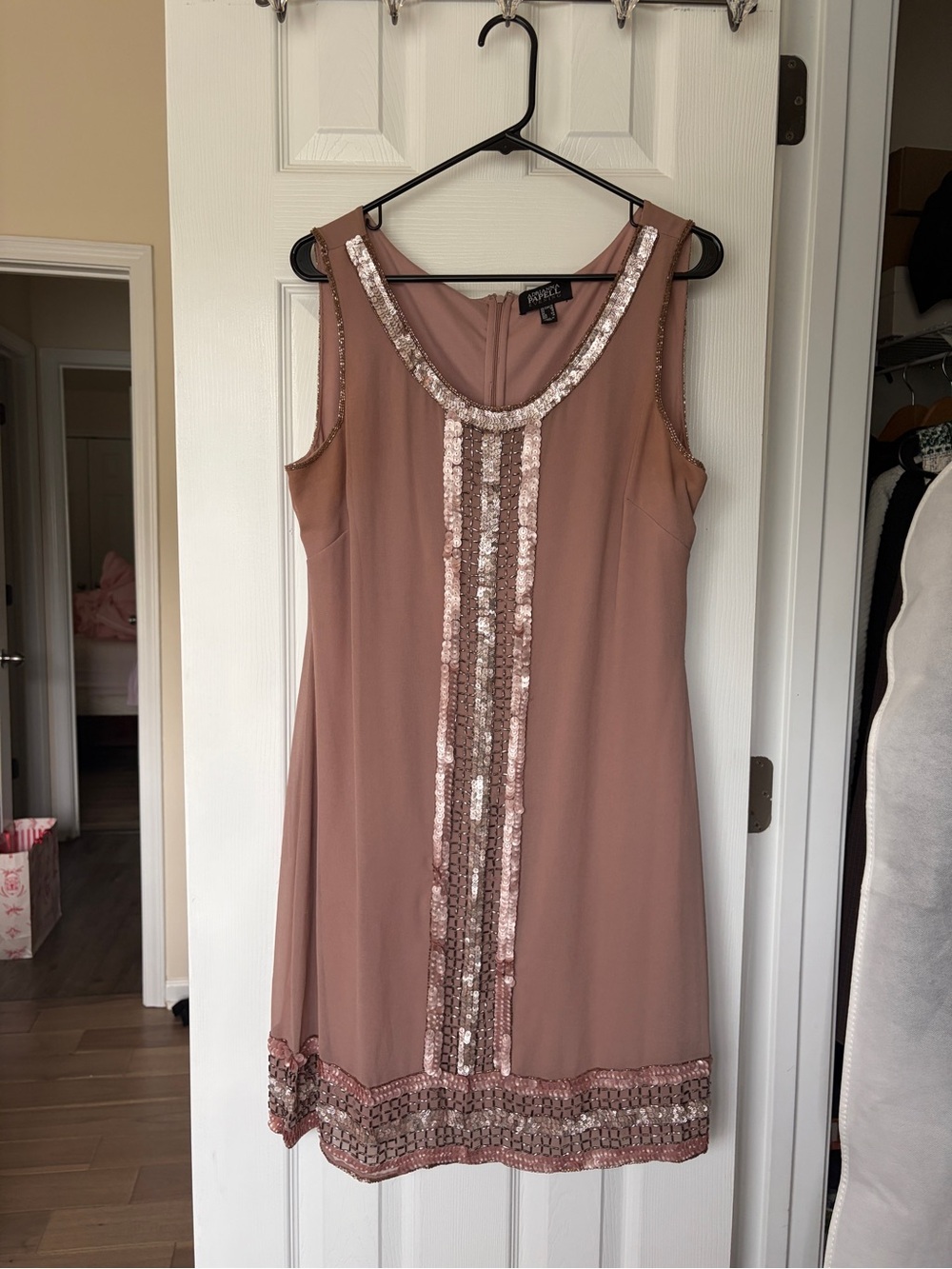 Adrianna Papell Art-Deco Sequin and Beaded Sleeveless Shift Dress US14
